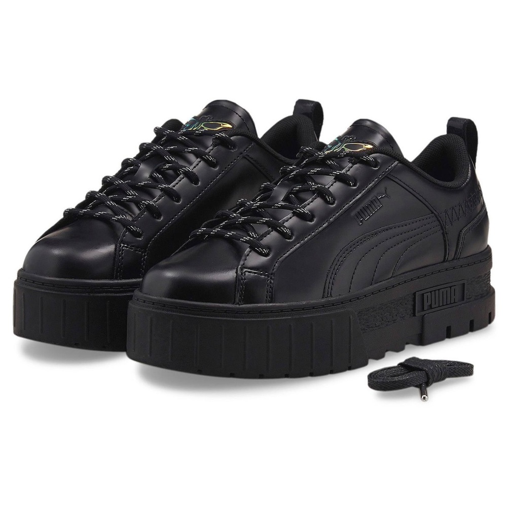 Dua Lipa Pumas